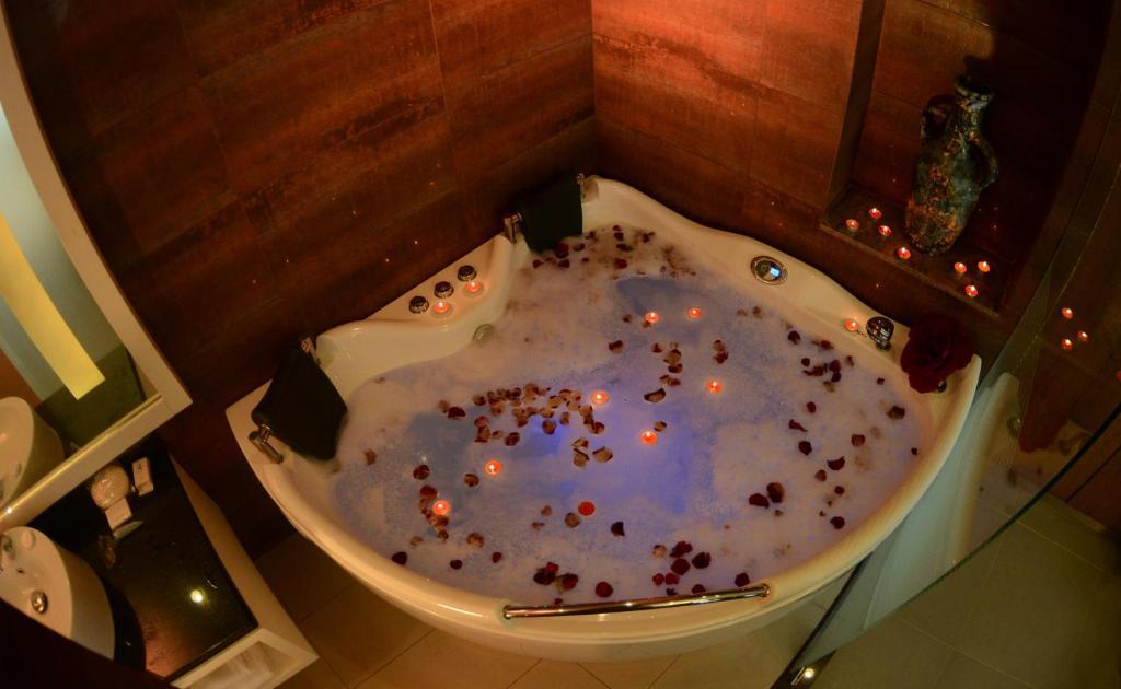 Guias Hotel & Spa Byblos Værelse billede